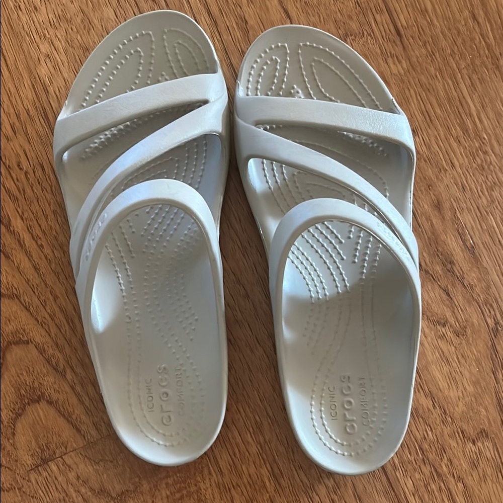 CROCS Classic White Slide Sandals